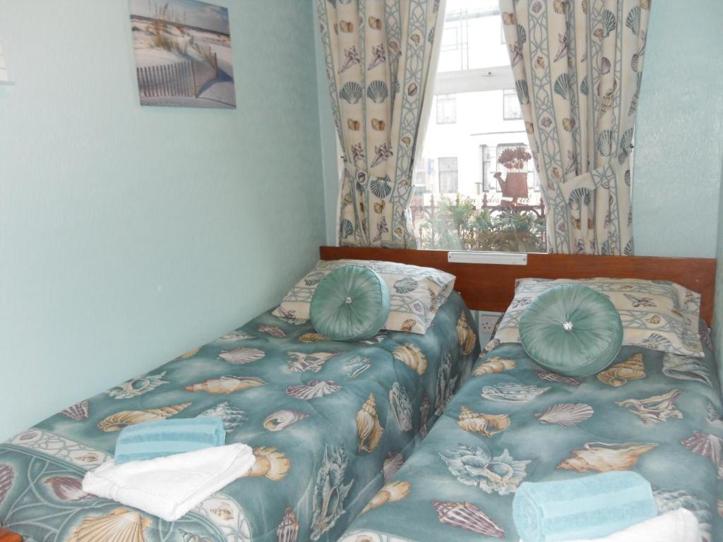 Bradleys 2* Blackpool